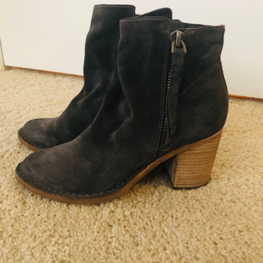 Dolce Vida Booties